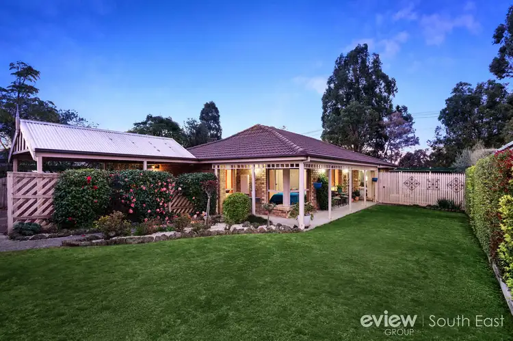 1 Whipbird Court, Rowville VIC 3178