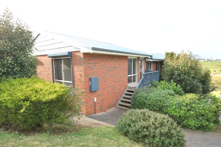 19 CHAMBERLAIN DRIVE, Leongatha VIC 3953