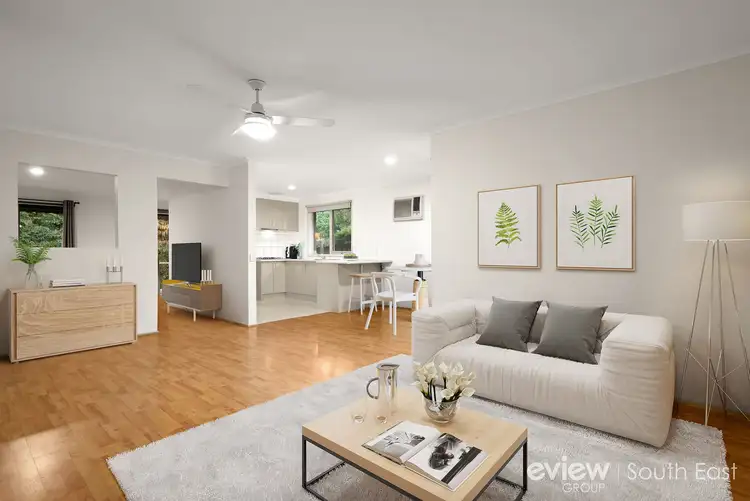 31 Maltravers Crescent, Cranbourne North VIC 3977