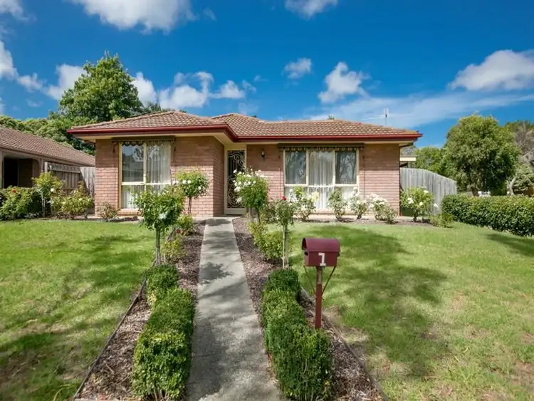1 Milina Court, Frankston VIC 3199