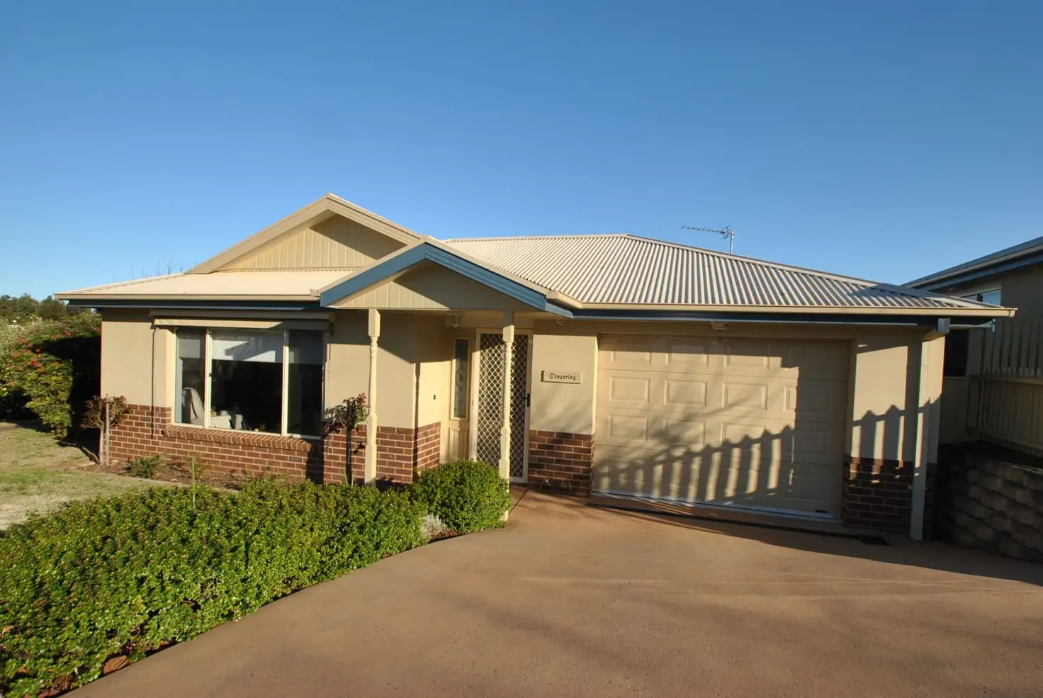 Main view of Homely unit listing, 32/17 MACDONALD STREET, Leongatha VIC 3953