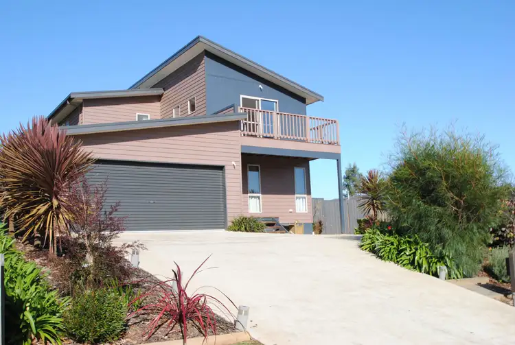 Main view of Homely house listing, 8 ROYAL PLACE, Leongatha VIC 3953