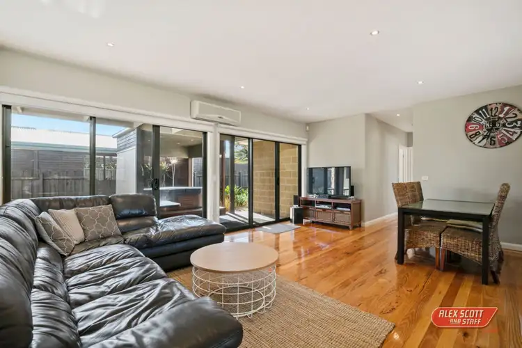 3/15 DOUGLAS ROAD, Cowes VIC 3922
