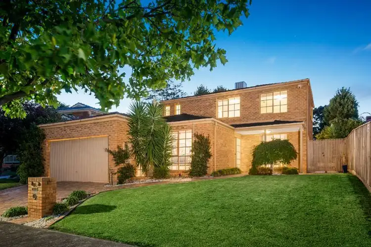 32 Chippendale Terrace, Burwood East VIC 3151