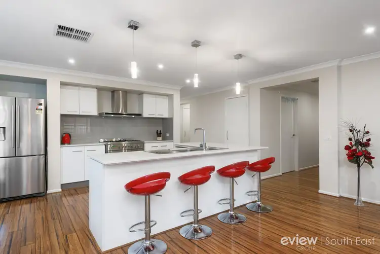 25 Eminence Drive, Cranbourne West VIC 3977