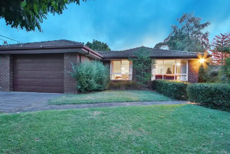 6 San Martin Drive, Croydon North VIC 3136