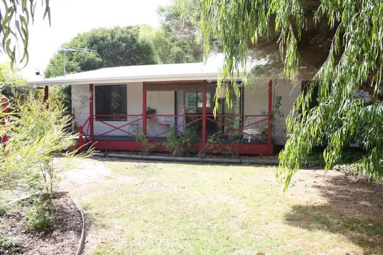 28 OCEANAIRES AVENUE, Coronet Bay VIC 3984