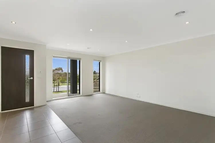 Fifth view of Homely house listing, 7 Maeve Circuit, Clyde North VIC 3978
