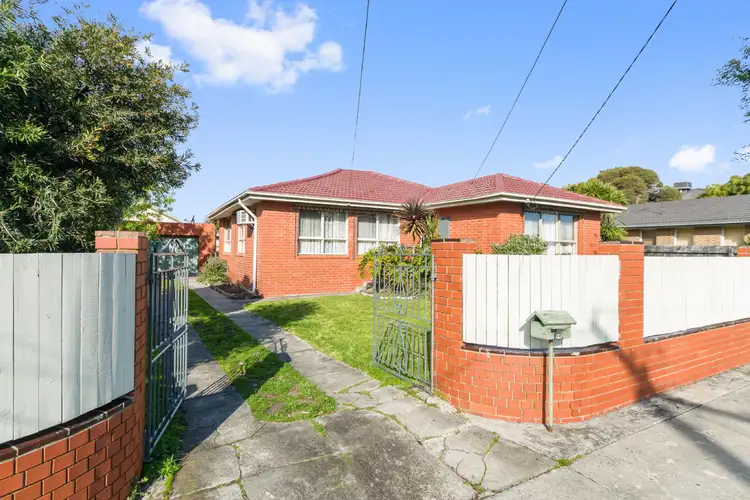 12 Stephen Street, Seaford VIC 3198