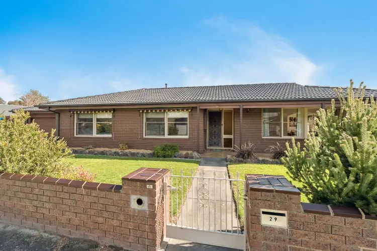 29 Downs Road, Seaford VIC 3198