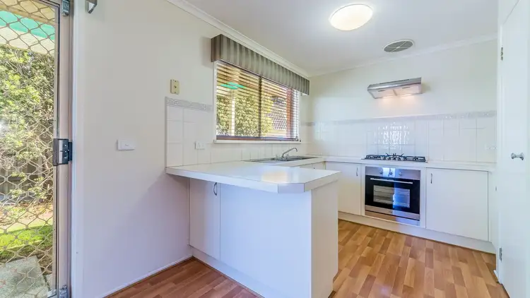 Sixth view of Homely house listing, 2 Tally Court, Berwick VIC 3806