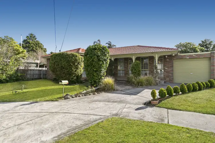4 Rushcliffe Court, Frankston VIC 3199