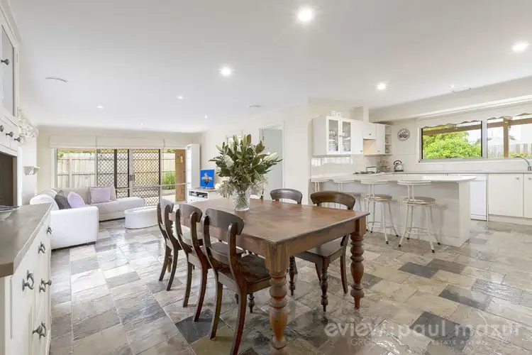 7 Shannon Court, Dingley Village VIC 3172
