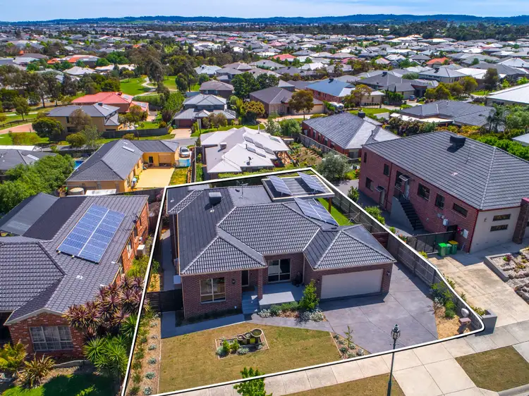 Second view of Homely house listing, 7 Ohara Drive, Pakenham VIC 3810