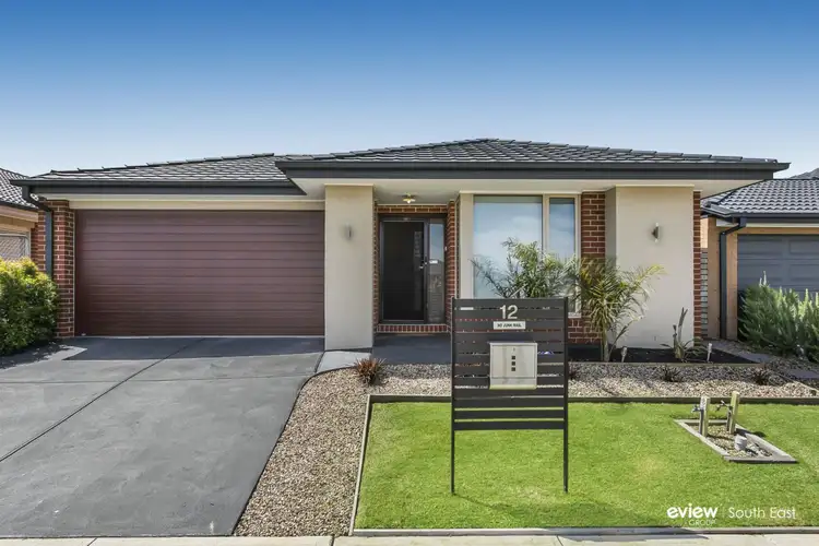 12 Curved Trunk Road, Officer VIC 3809