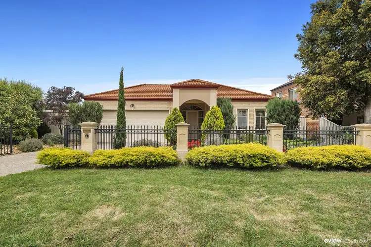 3 Cathedral Close, Pakenham VIC 3810