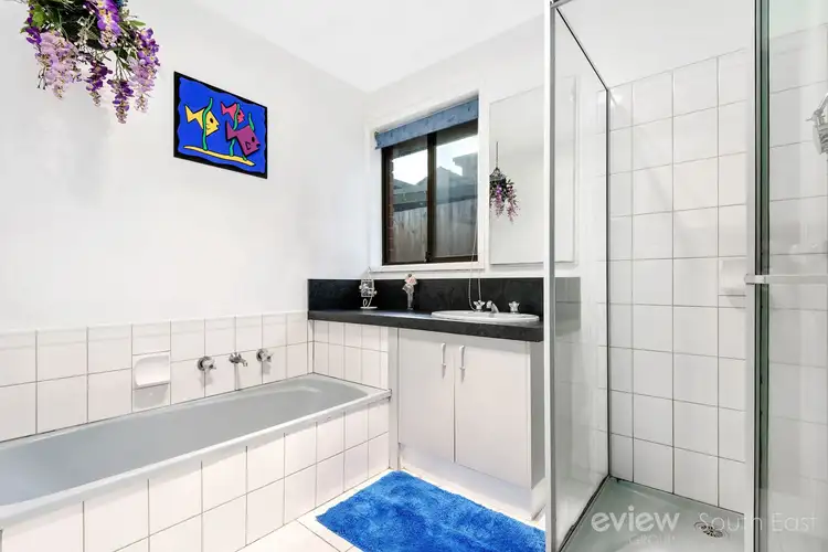 Fifth view of Homely house listing, 10 Heathcote Court, Endeavour Hills VIC 3802