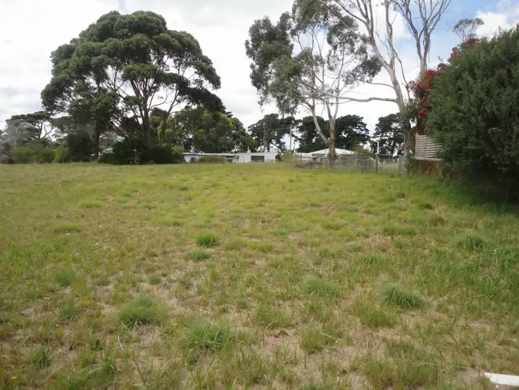 2 KEITH STREET, Venus Bay VIC 3956