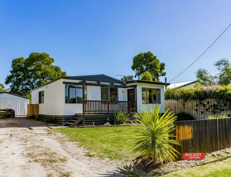 18 Wilson Avenue, Inverloch VIC 3996