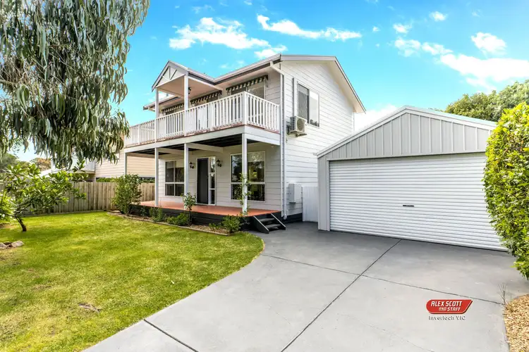 4 Ullathornes Road, Inverloch VIC 3996