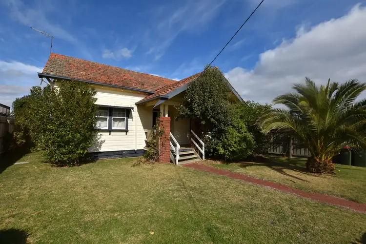 2 CAREW STREET
