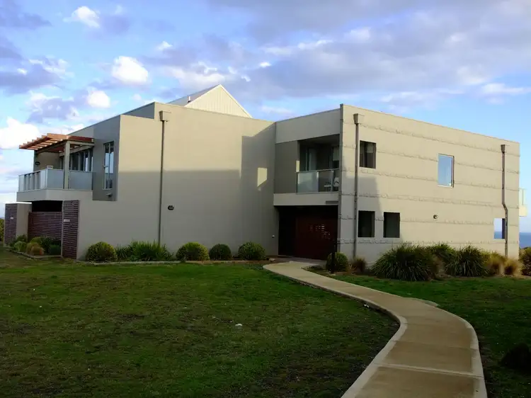 4.9/126 Shetland Heights Road