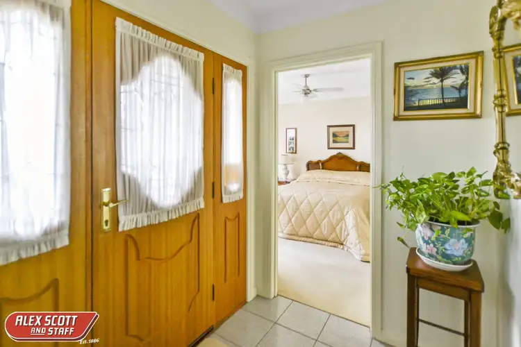 Third view of Homely house listing, 8 MILLGROVE WAY, Berwick VIC 3806