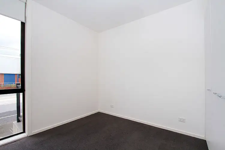 Sixth view of Homely apartment listing, 2/190 Mount Alexander Road, Travancore VIC 3032