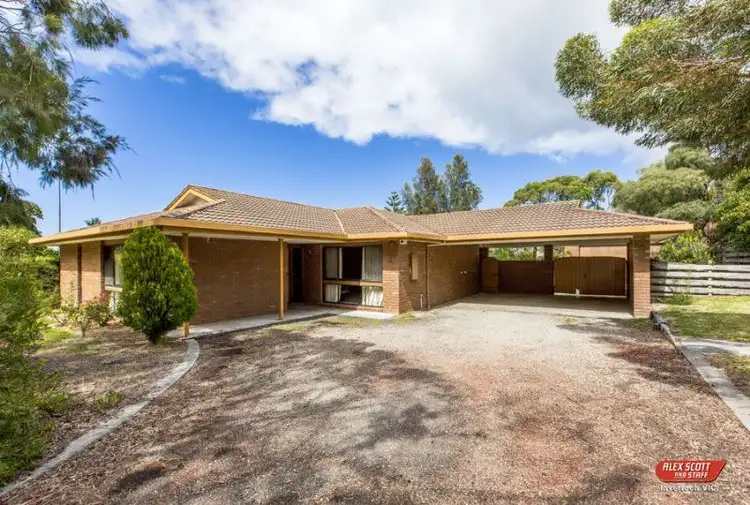 15 Powlett Street, Inverloch VIC 3996