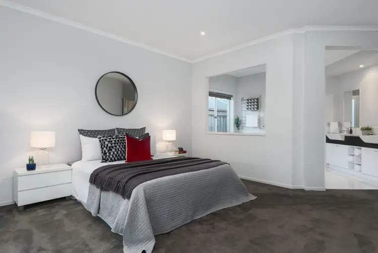 Fifth view of Homely house listing, 10 Zenith Place, Narre Warren South VIC 3805