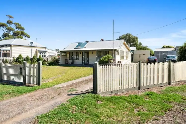 2 Austin Street, Winchelsea VIC 3241
