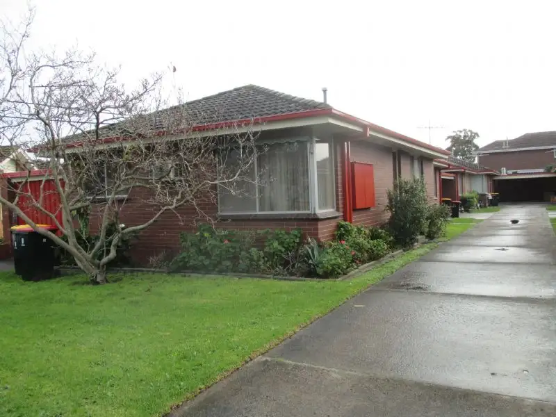 Main view of Homely unit listing, 2/5 Alfred St, Highett VIC 3190