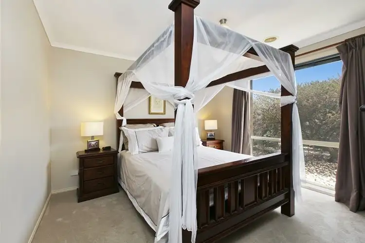 Sixth view of Homely house listing, 5 Forest Oak Court, Cranbourne VIC 3977