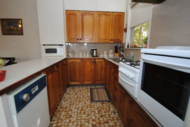 Sixth view of Homely house listing, 2 DANNOCK STREET, Leongatha VIC 3953