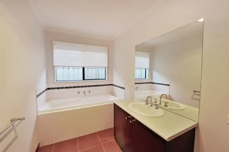 Sixth view of Homely house listing, 6 Melrose Circuit, Shepparton VIC 3630