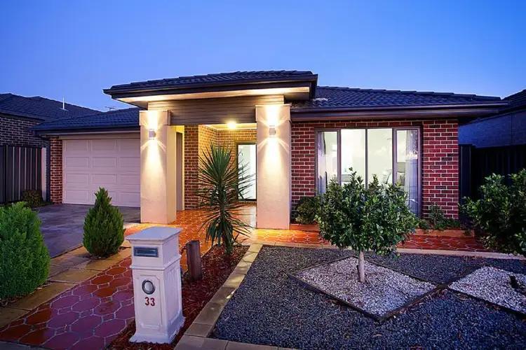 33 Grosvenor Crescent, Derrimut VIC 3030