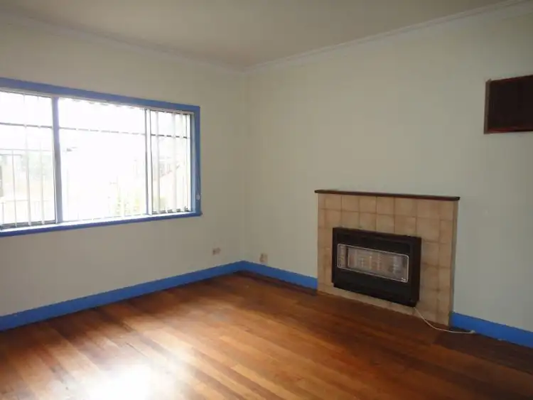 Second view of Homely house listing, 3 Silvester Crescent, St Albans VIC 3021
