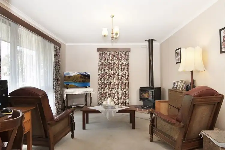 Fourth view of Homely house listing, 8 Ellery Court, Cranbourne North VIC 3977