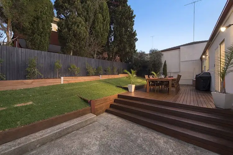 4 Centre Way, Glenroy VIC 3046