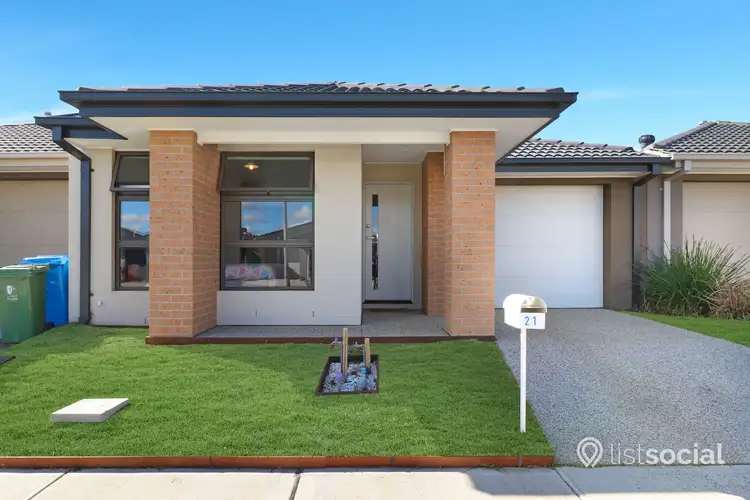 21 Forton Cres, Cranbourne West VIC 3977
