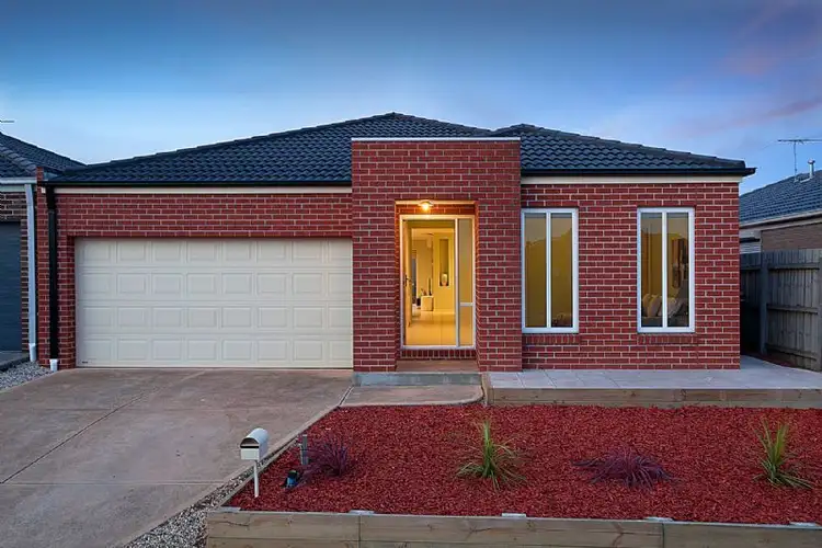 Second view of Homely house listing, 8 Sheryn Street, Derrimut VIC 3030