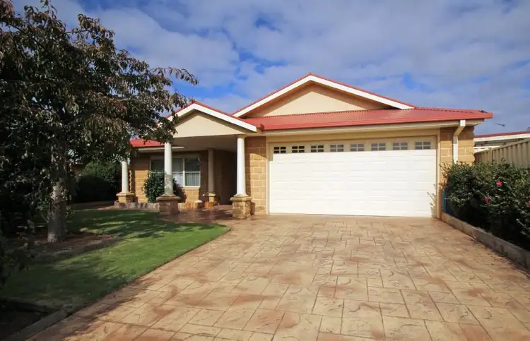 8 Elaine Court, Leongatha VIC 3953
