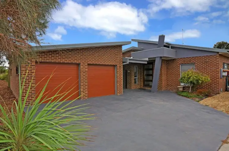 76 Beachcomber Drive, Inverloch VIC 3996