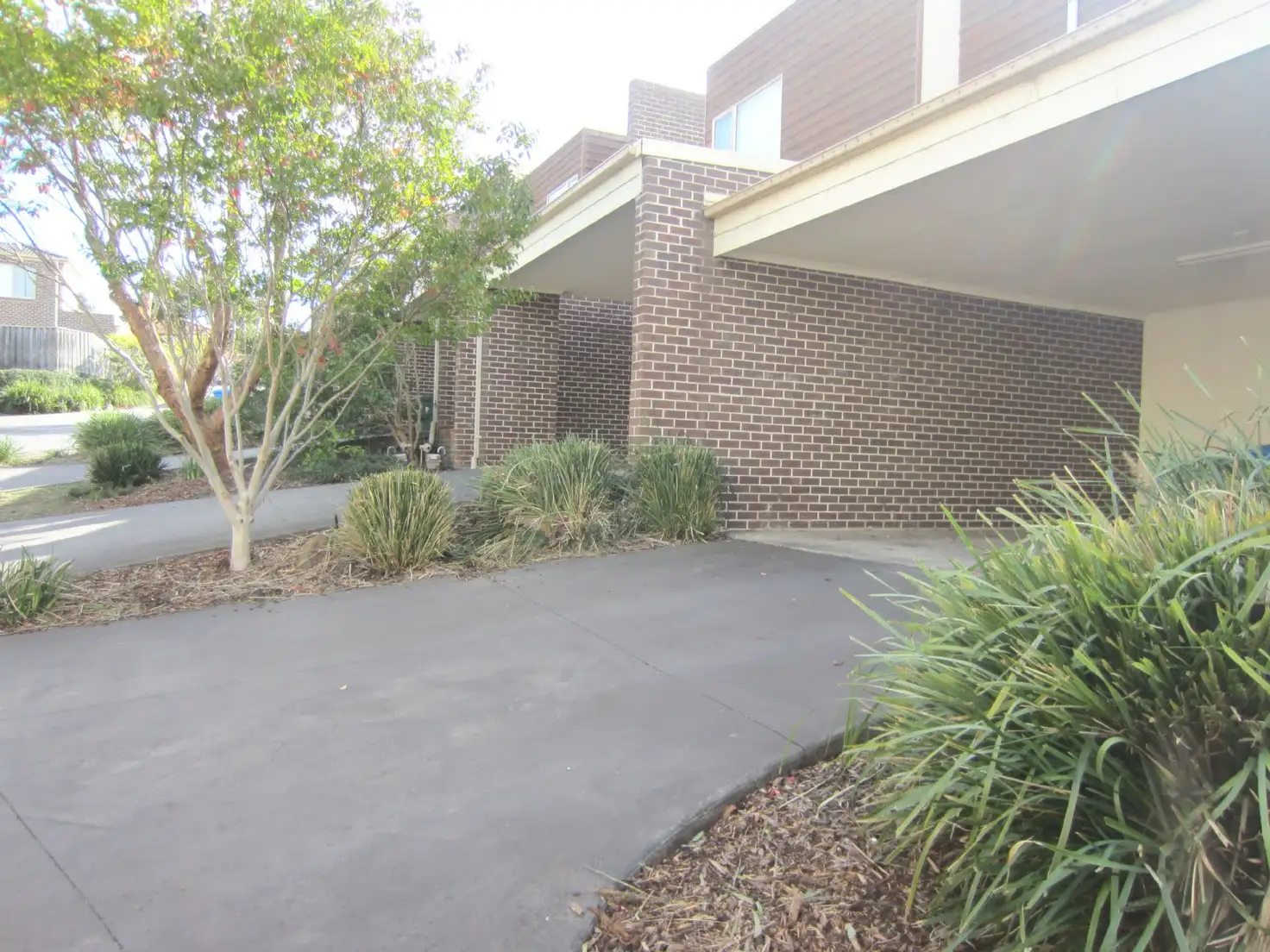 Main view of Homely townhouse listing, 19/52 SHINNERS AVE, Berwick VIC 3806