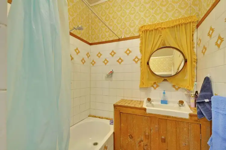 Fifth view of Homely house listing, 10 Roosevelt Street, Traralgon VIC 3844