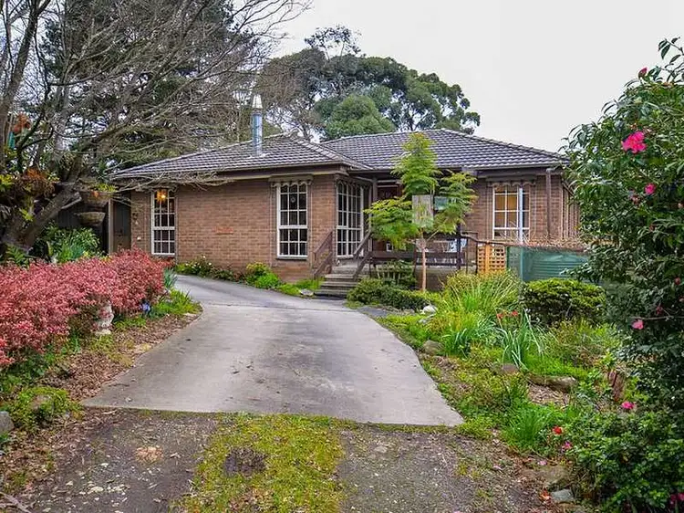18 Church Road, Menzies Creek VIC 3159