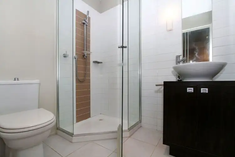 Fourth view of Homely apartment listing, 305/88 Altona Street, Kensington VIC 3031