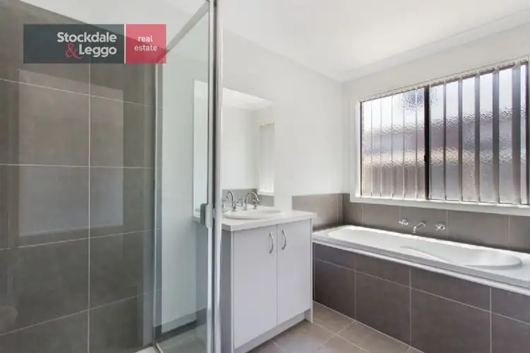 Seventh view of Homely house listing, 2 Possum Court, Truganina VIC 3029