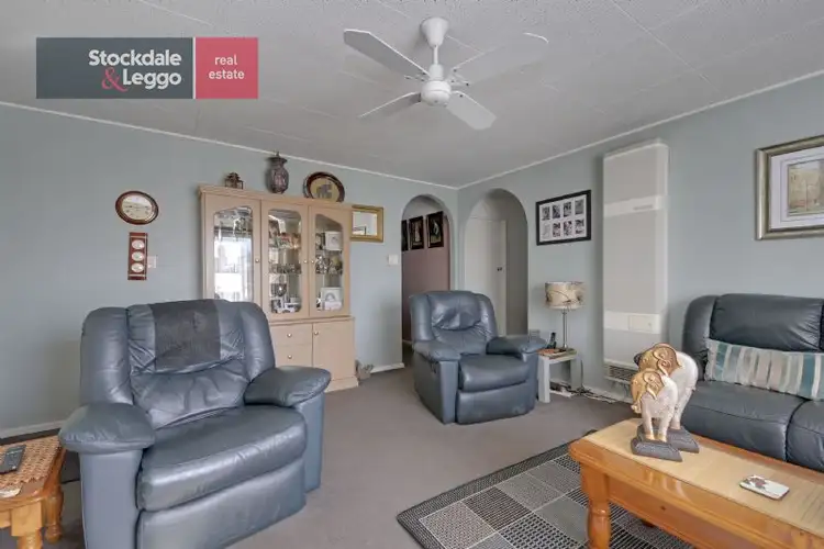 Fifth view of Homely house listing, 2 Blackwood Place, Morwell VIC 3840