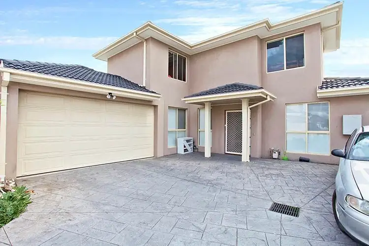 2/61 Collins Street, St Albans VIC 3021